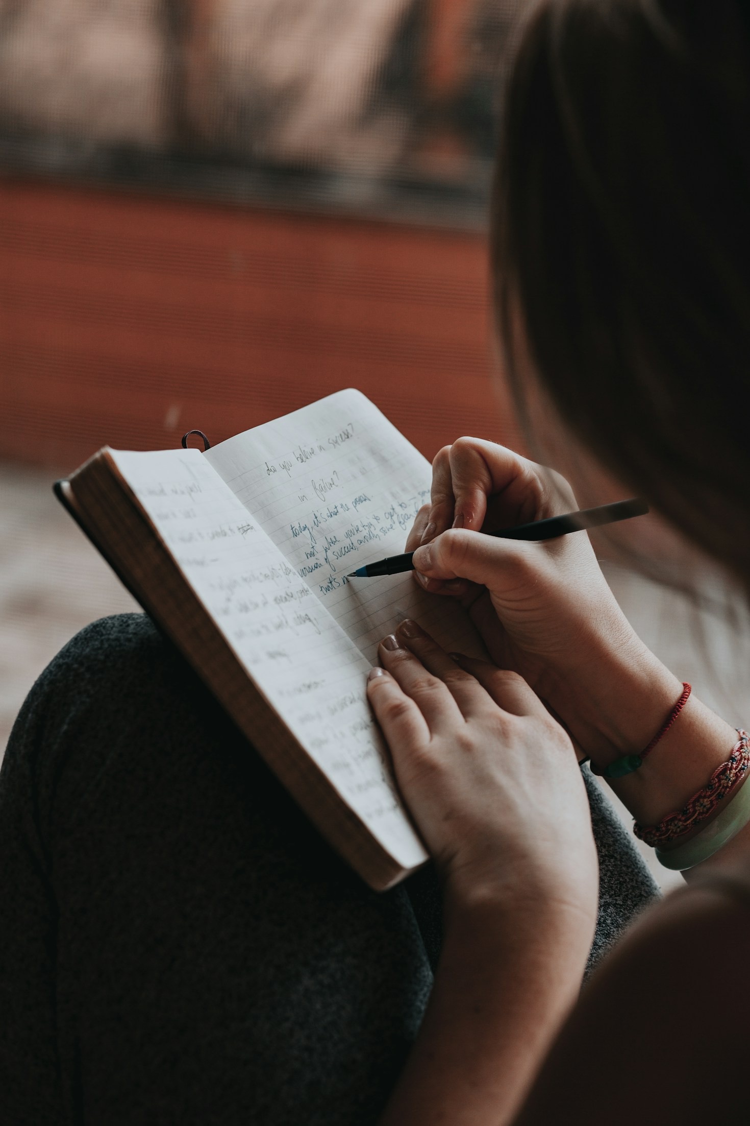 The Art of Writing Engaging Articles